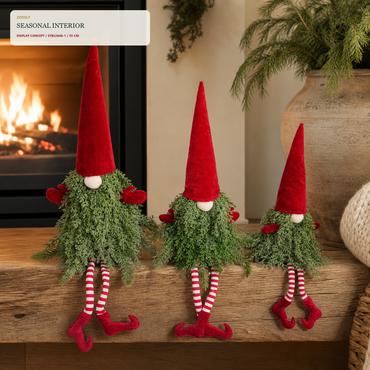 EYB22648 Christmas gnome fireplace and hearth application